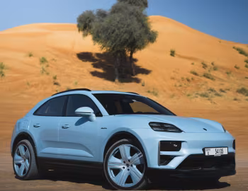 Porsche Macan Turbo [Middle East] '2024–pr.