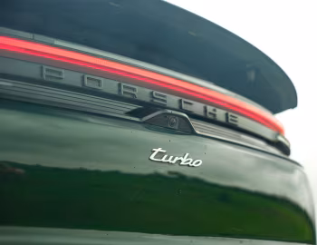 Porsche Macan Turbo [India] '2024–pr.