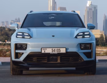 Porsche Macan Turbo [Middle East] '2024–pr.