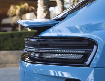 Porsche Macan Turbo [Middle East] '2024–pr.
