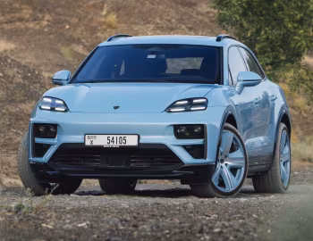 Porsche Macan Turbo [Middle East] '2024–pr.