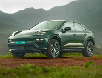 Porsche Macan Turbo [India] '2024–pr.