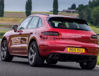Porsche Macan Turbo [UK-spec] (95B) '2014–19