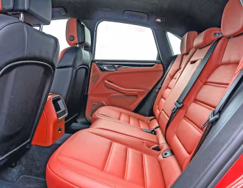 Interior Porsche Macan Turbo [UK-spec] (95B) '2014–19