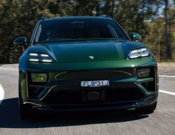 Porsche Macan Turbo [Australia] '2024–pr.