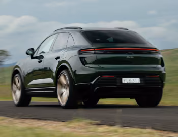 Porsche Macan Turbo [Australia] '2024–pr.