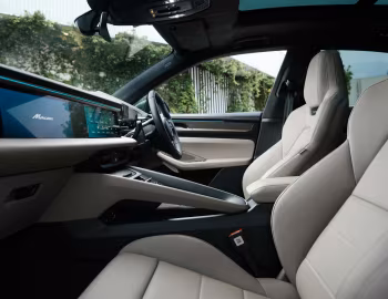 Interior Porsche Macan Turbo [Australia] '2024–pr.