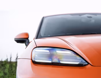 Porsche Macan Turbo [UK-spec] '2024–pr.