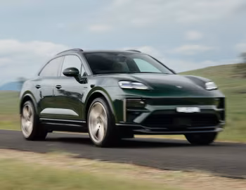 Porsche Macan Turbo [Australia] '2024–pr.