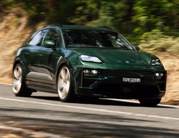 Porsche Macan Turbo [Australia] '2024–pr.