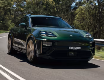 Porsche Macan Turbo [Australia] '2024–pr.