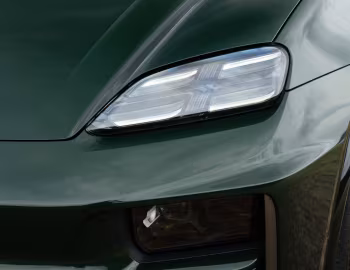 Porsche Macan Turbo [Australia] '2024–pr.