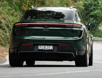 Porsche Macan Turbo [Australia] '2024–pr.