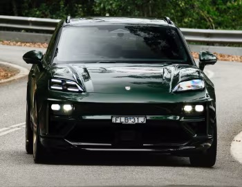 Porsche Macan Turbo [Australia] '2024–pr.