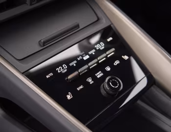 Intérieur Porsche Macan Turbo [UK-spec] '2024–pr.
