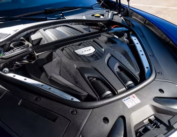 Bajo el capó 2021–24 Porsche Panamera [North America] (971) '2020–24