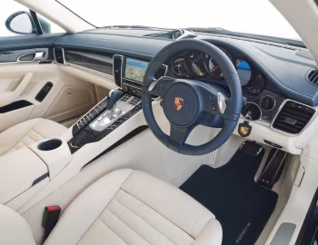 Interior Porsche Panamera Turbo [UK-spec] (970) '2009–13