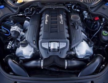 Bajo el capó Porsche Panamera Turbo [UK-spec] (970) '2009–13