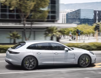 Porsche Panamera 4 E-Hybrid Sport Turismo [Worldwide] (971) '2017–20