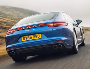 Porsche Panamera 4S Diesel [UK-spec] (971) '2016–17