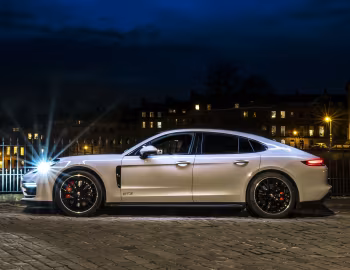 Porsche Panamera GTS [UK-spec] (971) '2020–24