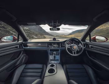 Panel frontal Porsche Panamera Turbo [UK-spec] (971) '2016–20