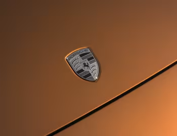 Logotipo 2024–pr. Porsche Panamera Turbo E-Hybrid [North America] '2024–pr.