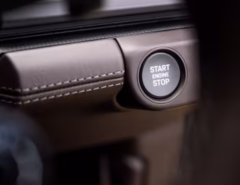 Intérieur Porsche Panamera Turbo E-Hybrid [UK-spec] '2024–pr.