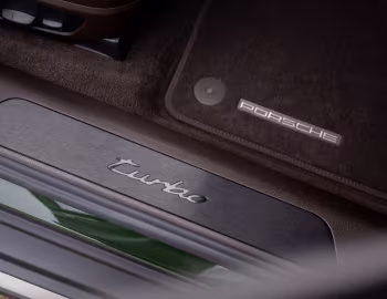 Intérieur Porsche Panamera Turbo E-Hybrid [UK-spec] '2024–pr.