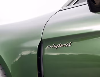 Porsche Panamera Turbo E-Hybrid [UK-spec] '2024–pr.
