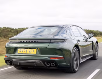 Porsche Panamera Turbo E-Hybrid [UK-spec] '2024–pr.