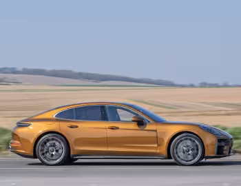 Porsche Panamera Turbo S E-Hybrid [UK-spec] '2024–pr.