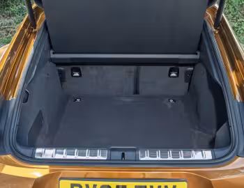 Ambos Porsche Panamera Turbo S E-Hybrid [UK-spec] '2024–pr.