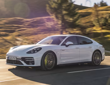 Porsche Panamera Turbo S E-Hybrid [Worldwide] (971) '2020–24