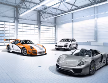 Porsche 911 GT3 R Hybrid, Porsche Cayenne S Hybrid, Porsche 918 Spyder Concept