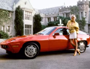 Porsche 928 S, Marianne Gravatte