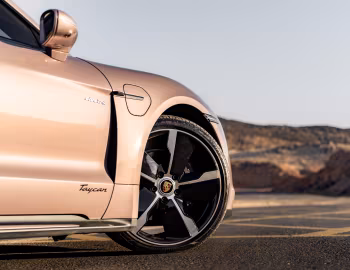 Porsche Taycan [Middle East] '2021–24