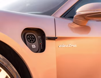 Porsche Taycan [Middle East] '2021–24