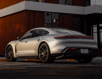 Porsche Taycan [Middle East] '2021–24