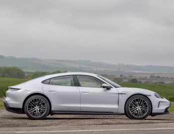 Porsche Taycan [UK-spec] '2024–pr.