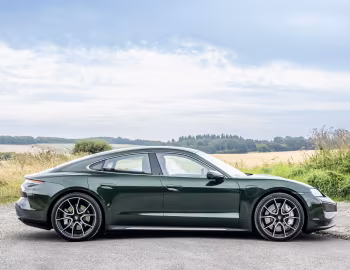 Porsche Taycan Turbo [UK-spec] '2024–pr.