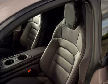 Interni Porsche Taycan [UK-spec] '2021–24