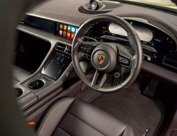 Interni Porsche Taycan [UK-spec] '2021–24