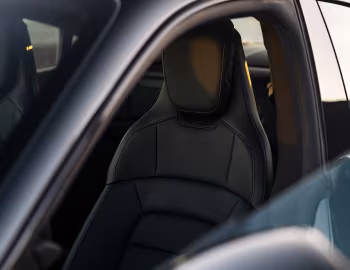 Интерьер 2020–24 Porsche Taycan 4S [North America] '2020–24