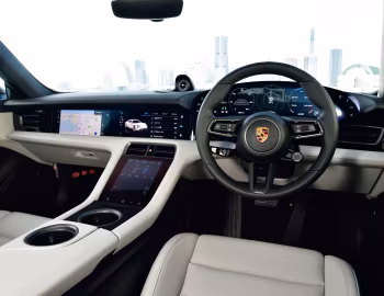 Panel frontal Porsche Taycan 4S [Japan] '2020–24