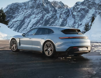 Porsche Taycan 4S Sport Turismo [Worldwide] '2022–24