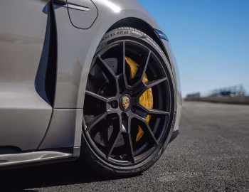 Porsche Taycan GTS [Worldwide] '2021–24