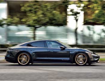 Porsche Taycan Turbo [Japan] '2020–24