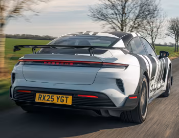 Porsche Taycan Turbo GT Weissach Package [UK-spec] '2024–pr.