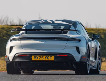 Porsche Taycan Turbo GT Weissach Package [UK-spec] '2024–pr.
